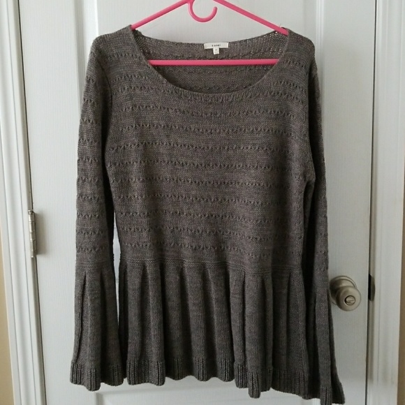 easel Sweaters - Easel gray sweater